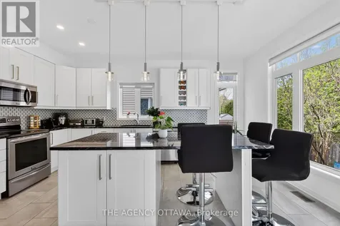 321 Goldridge Drive Ottawa ON K2T 1G8