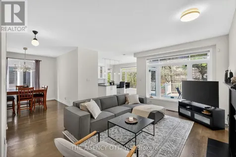 321 Goldridge Drive Ottawa ON K2T 1G8