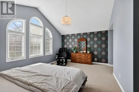 321 Goldridge Drive Ottawa ON K2T 1G8