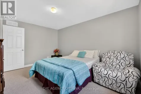 321 Goldridge Drive Ottawa ON K2T 1G8
