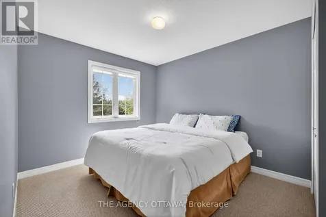 321 Goldridge Drive Ottawa ON K2T 1G8