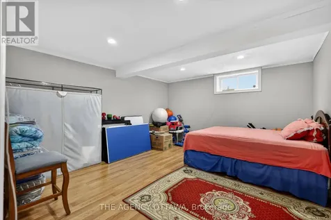 321 Goldridge Drive Ottawa ON K2T 1G8