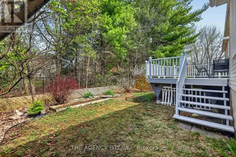 321 Goldridge Drive Ottawa ON K2T 1G8