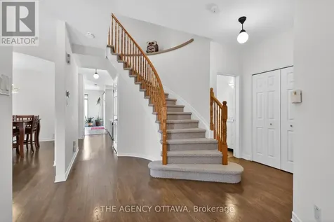 321 Goldridge Drive Ottawa ON K2T 1G8