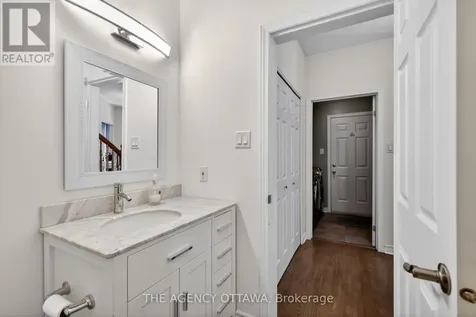 321 Goldridge Drive Ottawa ON K2T 1G8