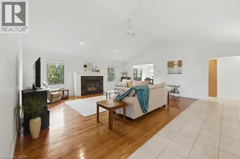 80 Lister Avenue Hamilton ON L9B 1E2