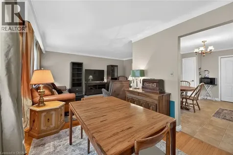 582 Woodview Road Burlington ON L7N 3A1