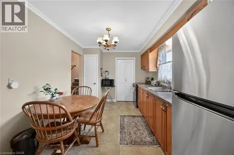 582 Woodview Road Burlington ON L7N 3A1