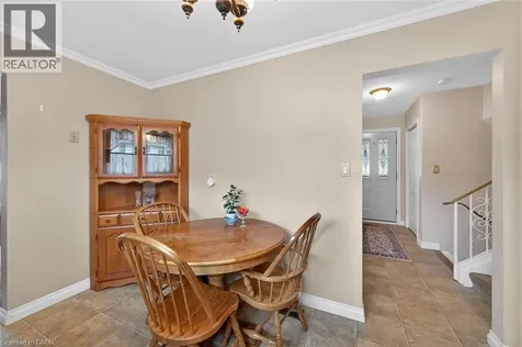 582 Woodview Road Burlington ON L7N 3A1