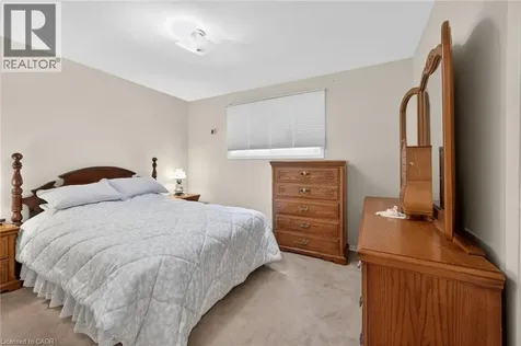 582 Woodview Road Burlington ON L7N 3A1
