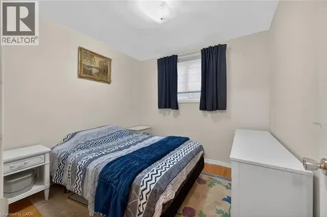 582 Woodview Road Burlington ON L7N 3A1
