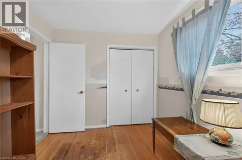 582 Woodview Road Burlington ON L7N 3A1