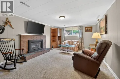 582 Woodview Road Burlington ON L7N 3A1