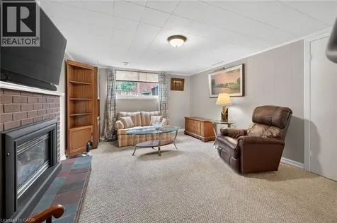 582 Woodview Road Burlington ON L7N 3A1