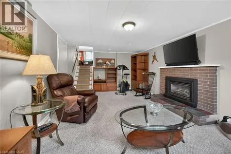 582 Woodview Road Burlington ON L7N 3A1