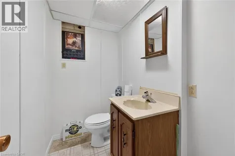 582 Woodview Road Burlington ON L7N 3A1