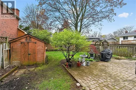 582 Woodview Road Burlington ON L7N 3A1