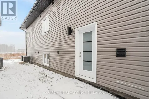 218-218A Cypress Street The Nation ON K0A 2M0