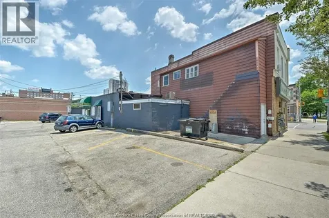 474-492 University Avenue W Windsor ON N9A 5P8