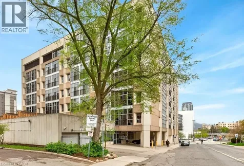 120 Jackson Street West Hamilton ON L8P 0A4