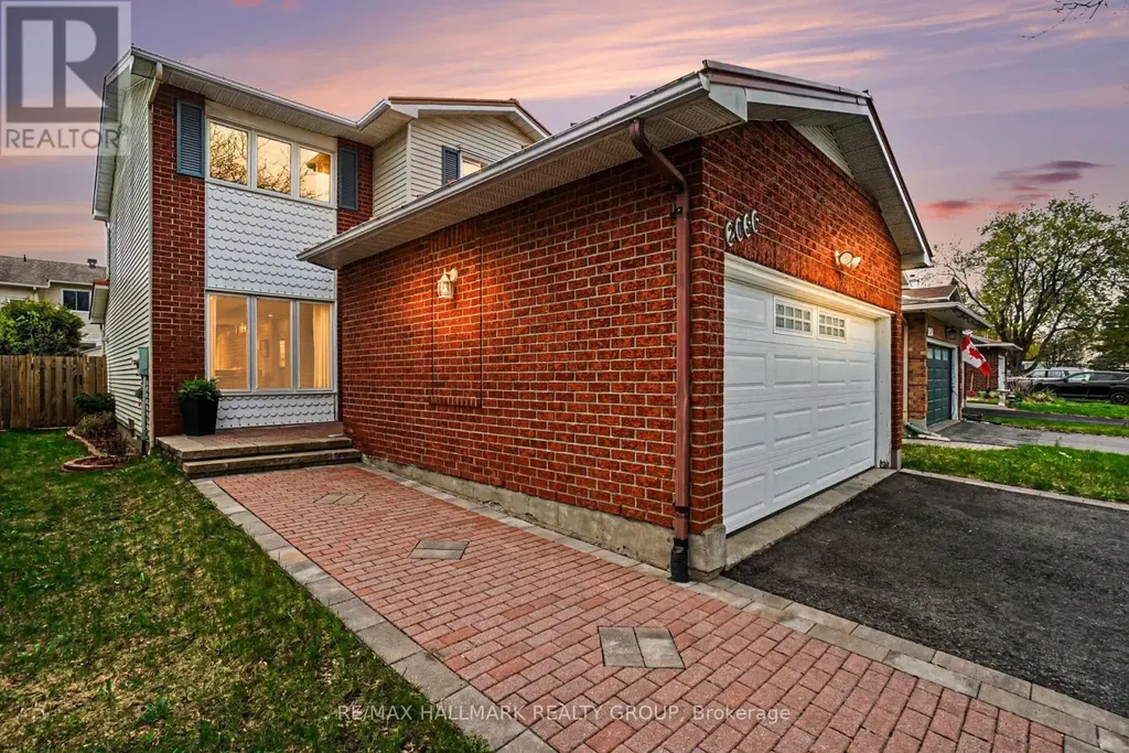 2056 Wildflower Drive Ottawa ON K1E 3R3