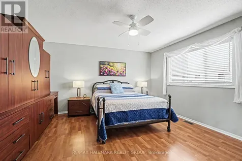 2056 Wildflower Drive Ottawa ON K1E 3R3