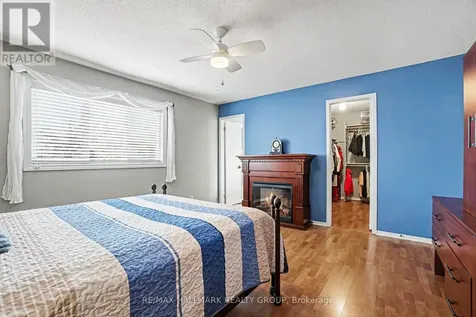 2056 Wildflower Drive Ottawa ON K1E 3R3