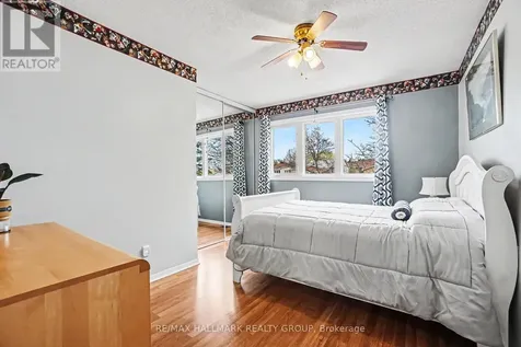 2056 Wildflower Drive Ottawa ON K1E 3R3