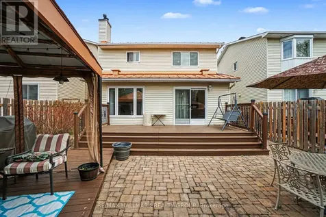 2056 Wildflower Drive Ottawa ON K1E 3R3