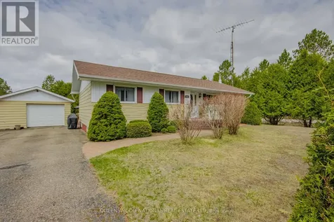 121 Sandhill Drive Madawaska Valley ON K0J 1B0