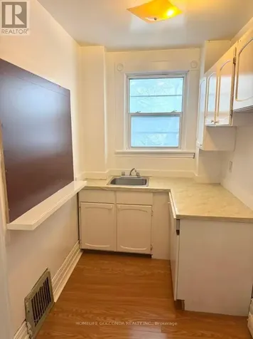 109 Elgin Street Orillia ON L3V 1S6