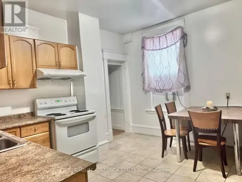 109 Elgin Street Orillia ON L3V 1S6