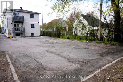 369 Lafontaine Avenue Ottawa ON K1L 6X9