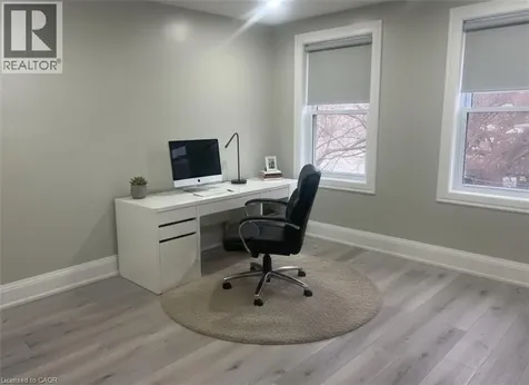 1434 King Street East Cambridge ON N3H 3R4