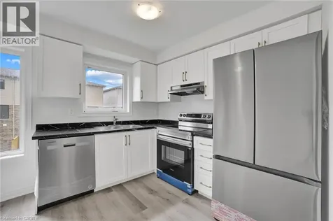 29 Radison Lane Hamilton ON L8H 0B5