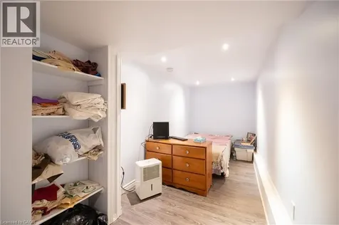 66 Belwood Crescent Kitchener ON N2C 1Z3