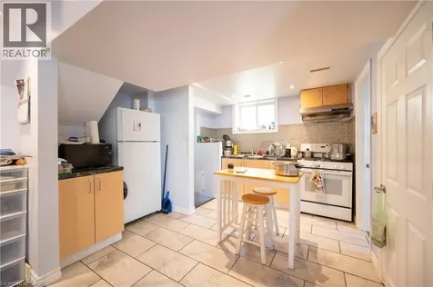 66 Belwood Crescent Kitchener ON N2C 1Z3
