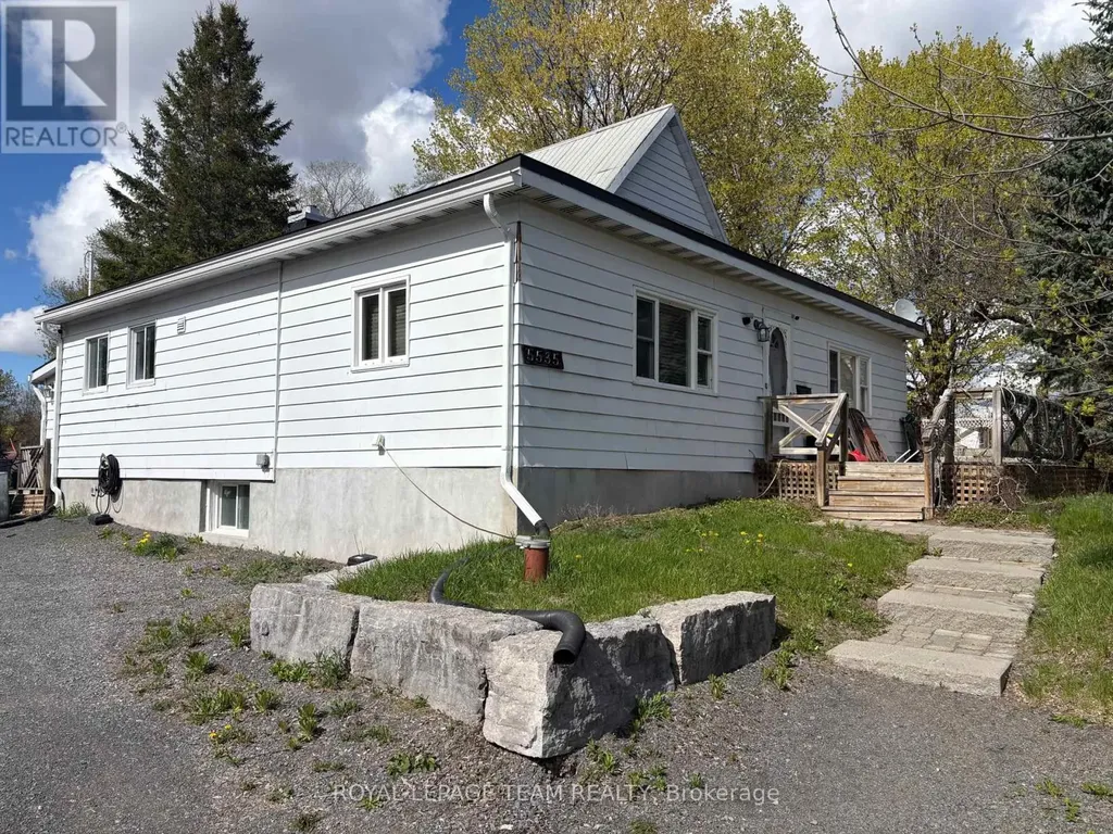 5535 Mitch Owens Road North Ottawa ON K1X 1C2