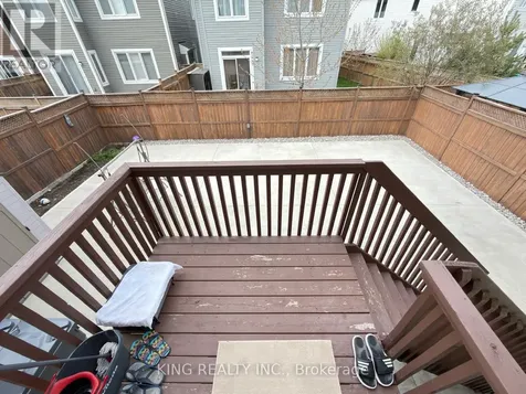 24 Palmeto Court Ottawa ON K2S 0X2