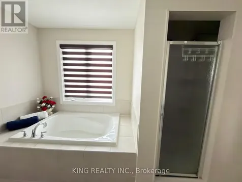 24 Palmeto Court Ottawa ON K2S 0X2