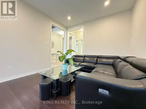24 Palmeto Court Ottawa ON K2S 0X2