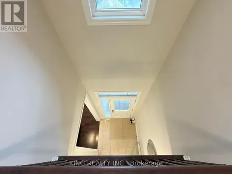 24 Palmeto Court Ottawa ON K2S 0X2