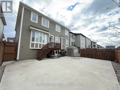 24 Palmeto Court Ottawa ON K2S 0X2