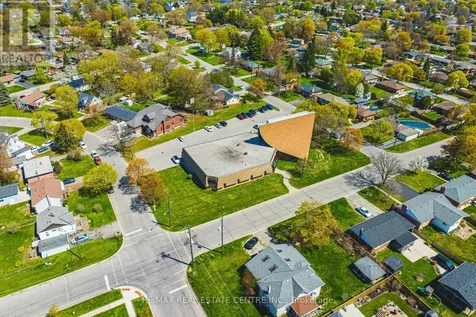 34 Norman Street Brantford ON N3R 2Y1