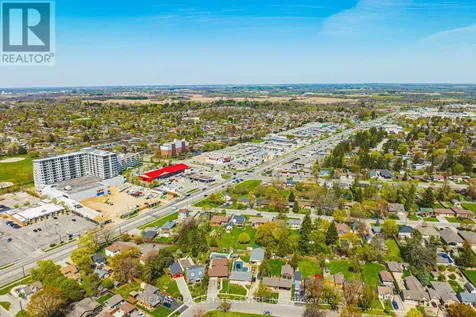 34 Norman Street Brantford ON N3R 2Y1