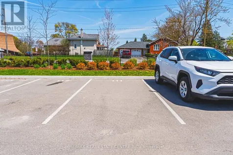 34 Norman Street Brantford ON N3R 2Y1