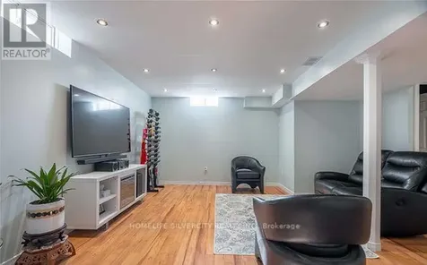 680 Langlaw Drive Cambridge ON N1P 1H3