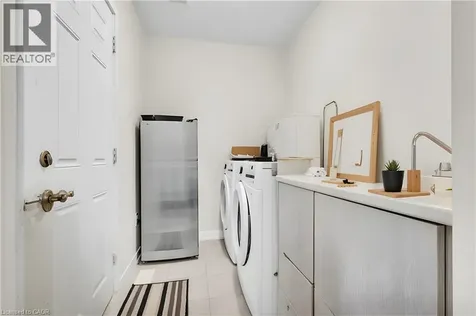 12 Blackberry Lane Thorold ON L3B 0L3