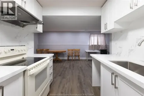 1044 Lena Avenue Windsor ON N9C 3K4