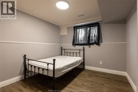 1044 Lena Avenue Windsor ON N9C 3K4